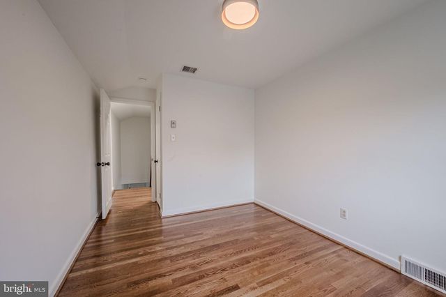 2402 WELLESLEY AVE, Wilmington, DE 19803