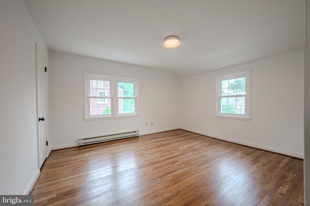 2402 WELLESLEY AVE, Wilmington, DE 19803