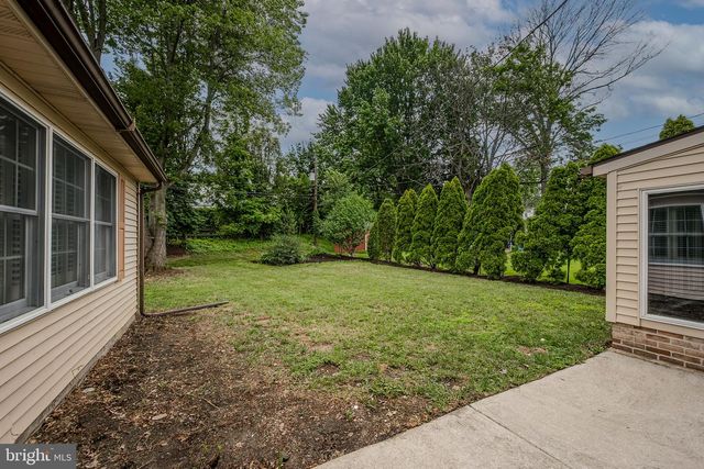 2402 WELLESLEY AVE, Wilmington, DE 19803