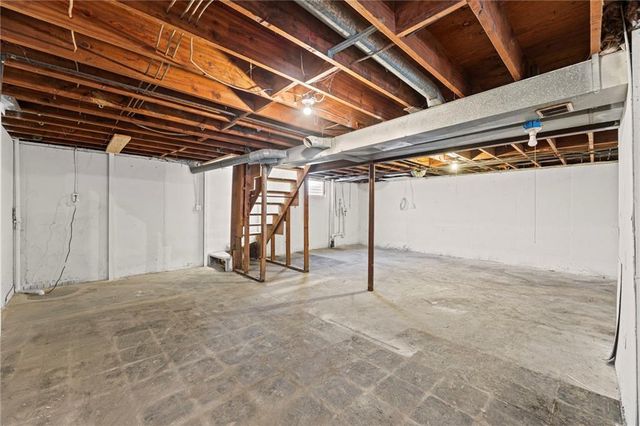 8401 Wayne Avenue, Kansas City, MO 64131