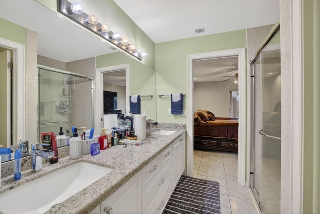 7426 Pinewalk Drive S 19-4, Margate, FL 33063