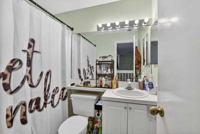 7426 Pinewalk Drive S 19-4, Margate, FL 33063