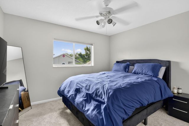 7426 Pinewalk Drive S 19-4, Margate, FL 33063