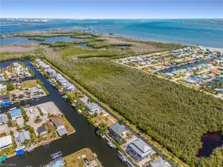 2936 Buttonwood Key CT, St. James City, FL 33956