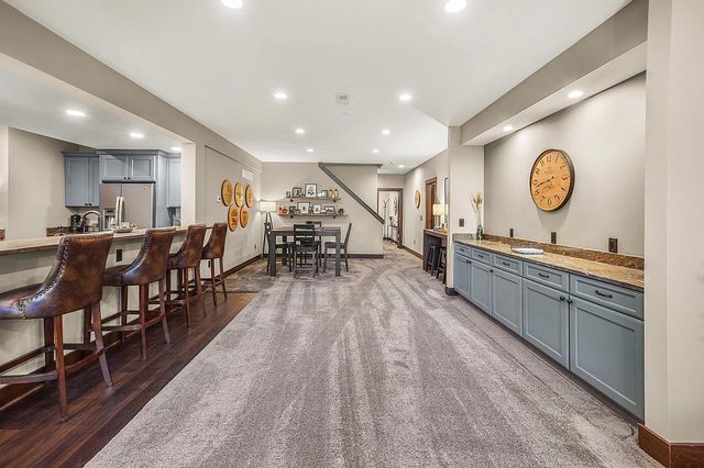 W279N8618 Twin Pine CIRCLE, Hartland, WI 53029