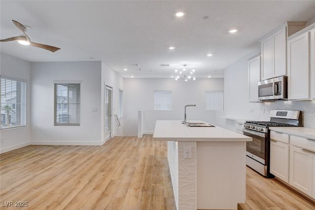 237 Callen Falls Avenue 2025, Henderson, NV 89011