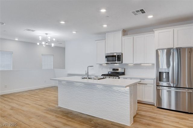 237 Callen Falls Avenue 2025, Henderson, NV 89011