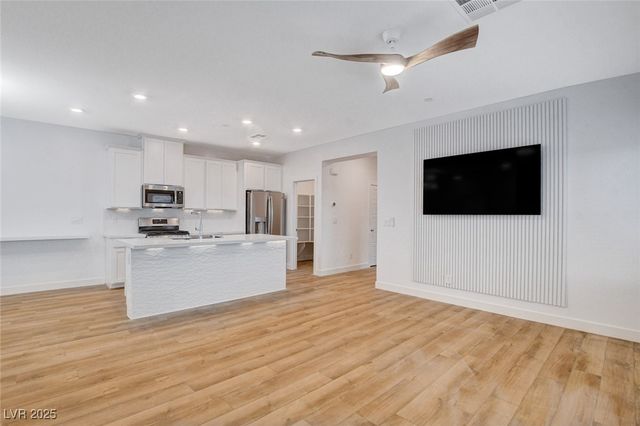 237 Callen Falls Avenue 2025, Henderson, NV 89011