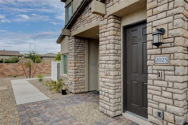 237 Callen Falls Avenue 2025, Henderson, NV 89011