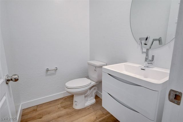 237 Callen Falls Avenue 2025, Henderson, NV 89011