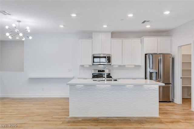 237 Callen Falls Avenue 2025, Henderson, NV 89011