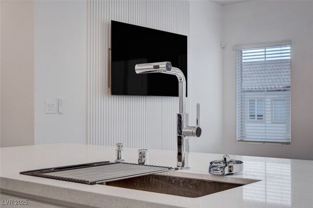 237 Callen Falls Avenue 2025, Henderson, NV 89011