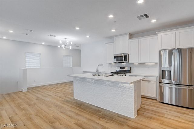 237 Callen Falls Avenue 2025, Henderson, NV 89011