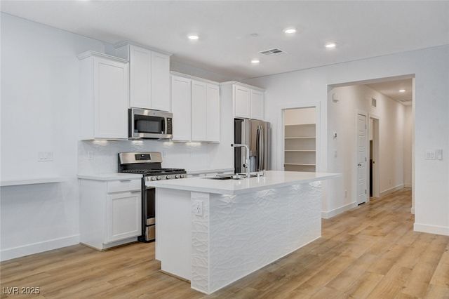 237 Callen Falls Avenue 2025, Henderson, NV 89011