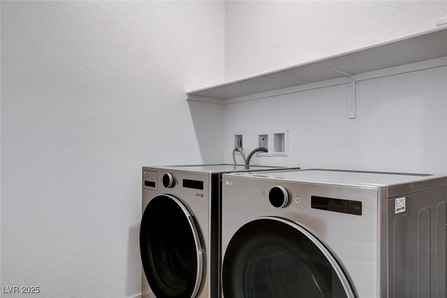 237 Callen Falls Avenue 2025, Henderson, NV 89011