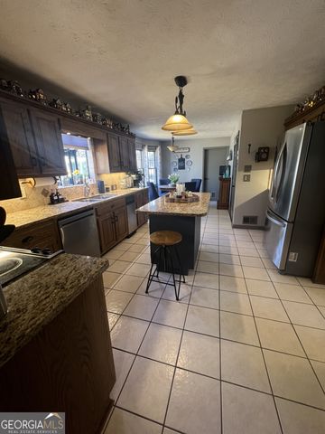 2070 ROCKDALE Circle, Snellville, GA 30078