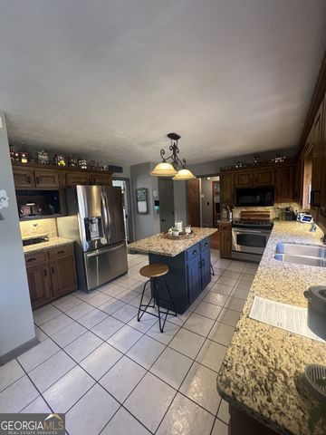 2070 ROCKDALE Circle, Snellville, GA 30078