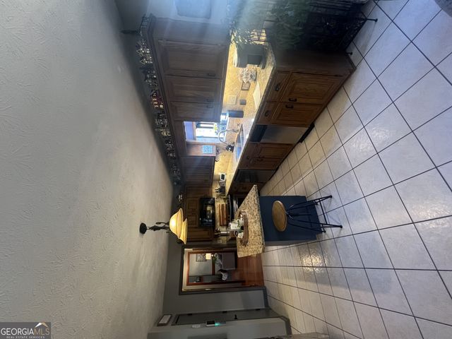 2070 ROCKDALE Circle, Snellville, GA 30078