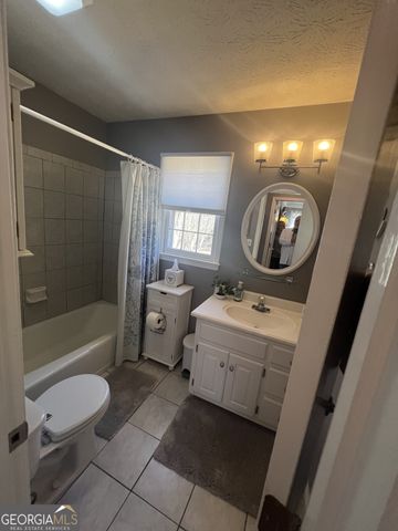 2070 ROCKDALE Circle, Snellville, GA 30078