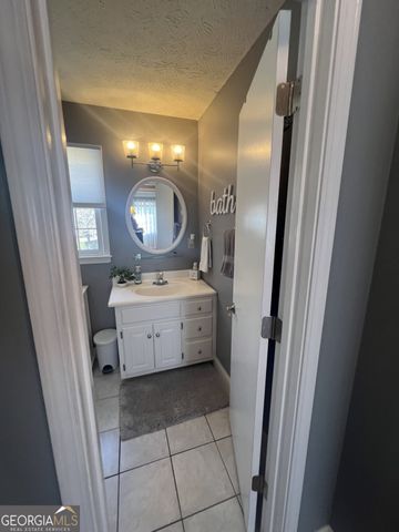 2070 ROCKDALE Circle, Snellville, GA 30078