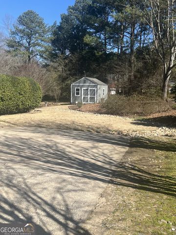 2070 ROCKDALE Circle, Snellville, GA 30078