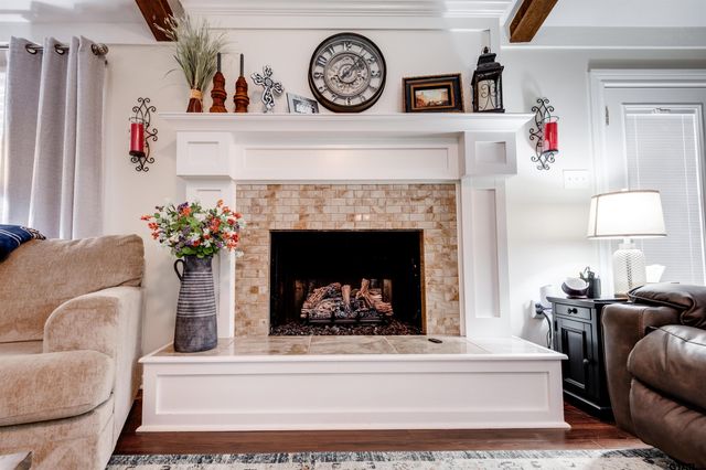 2405 Bentwood Dr, Palestine, TX 75803