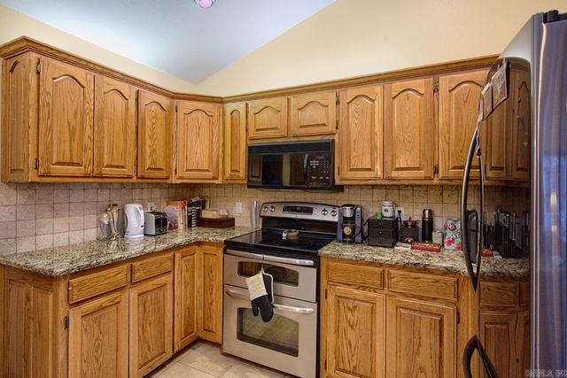 8 Madrid Way, Hot Springs Village, AR 71909