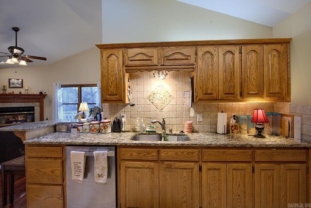 8 Madrid Way, Hot Springs Village, AR 71909