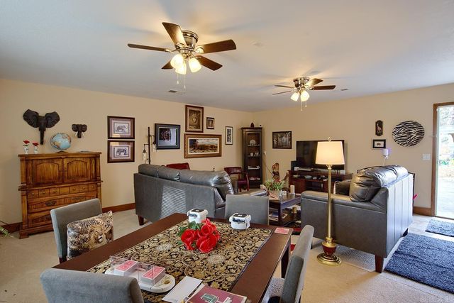 8 Madrid Way, Hot Springs Village, AR 71909