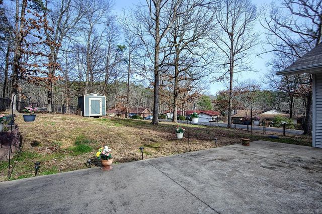 8 Madrid Way, Hot Springs Village, AR 71909