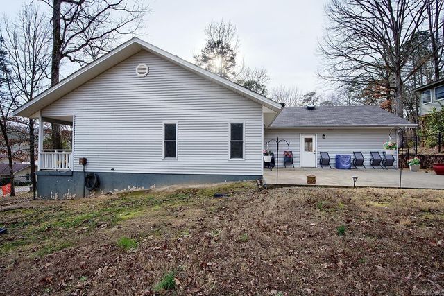 8 Madrid Way, Hot Springs Village, AR 71909