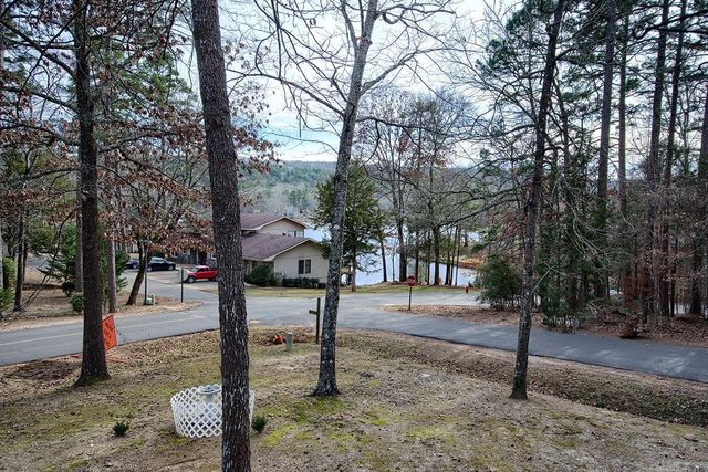 8 Madrid Way, Hot Springs Village, AR 71909