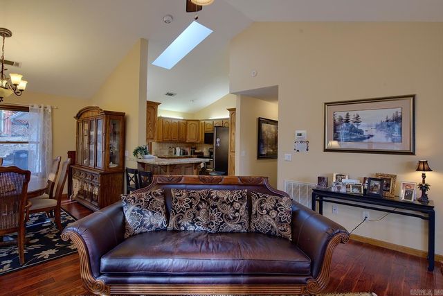 8 Madrid Way, Hot Springs Village, AR 71909