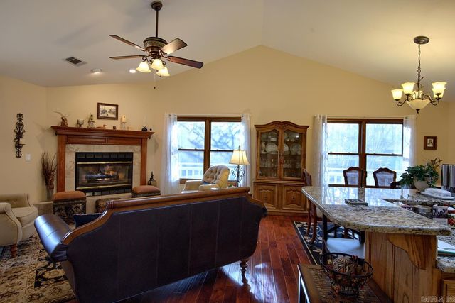 8 Madrid Way, Hot Springs Village, AR 71909