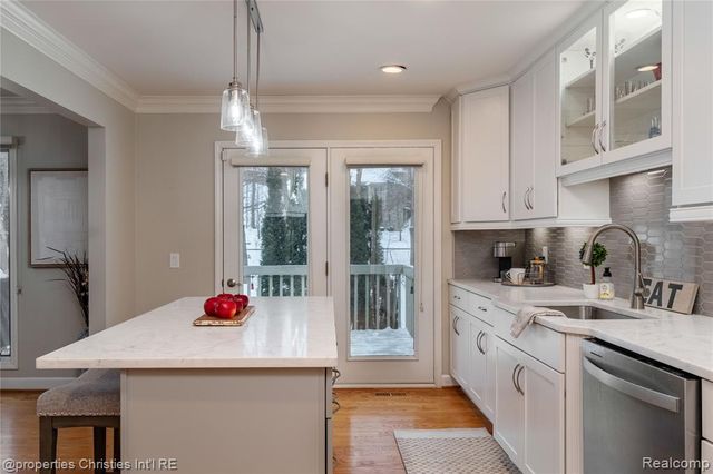 437 Covington Court 68, Northville, MI 48168