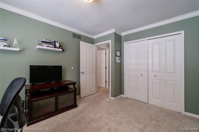 437 Covington Court 68, Northville, MI 48168