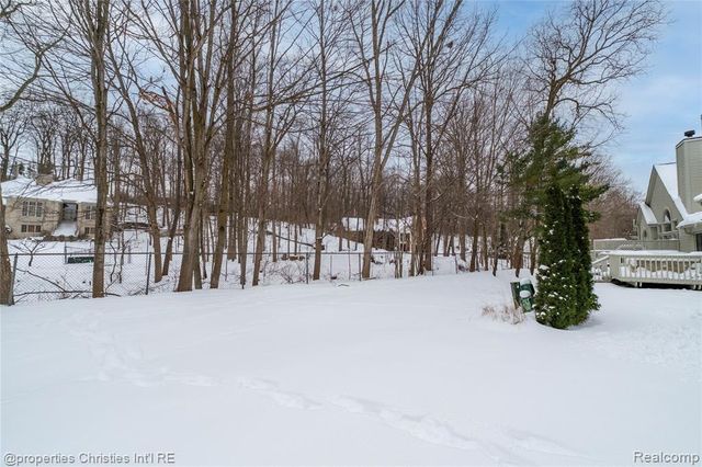 437 Covington Court 68, Northville, MI 48168