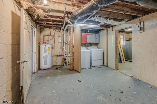 105 Lake Ave, Newton Town, NJ 07860