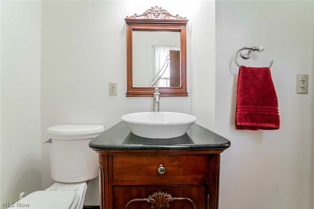 4760 Oster Road, Sheffield Lake, OH 44054