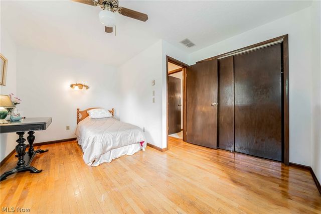 4760 Oster Road, Sheffield Lake, OH 44054