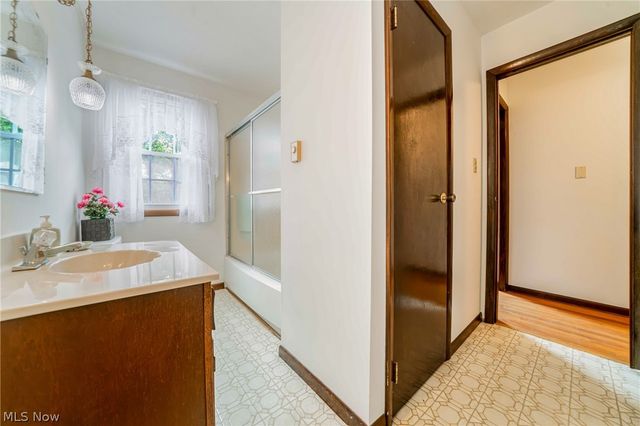 4760 Oster Road, Sheffield Lake, OH 44054