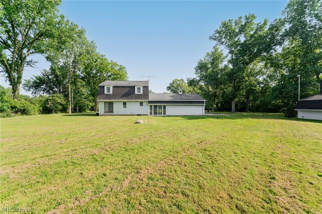 4760 Oster Road, Sheffield Lake, OH 44054