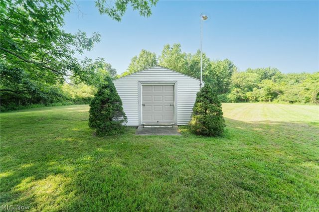 4760 Oster Road, Sheffield Lake, OH 44054