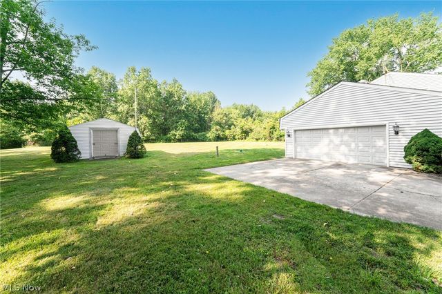 4760 Oster Road, Sheffield Lake, OH 44054