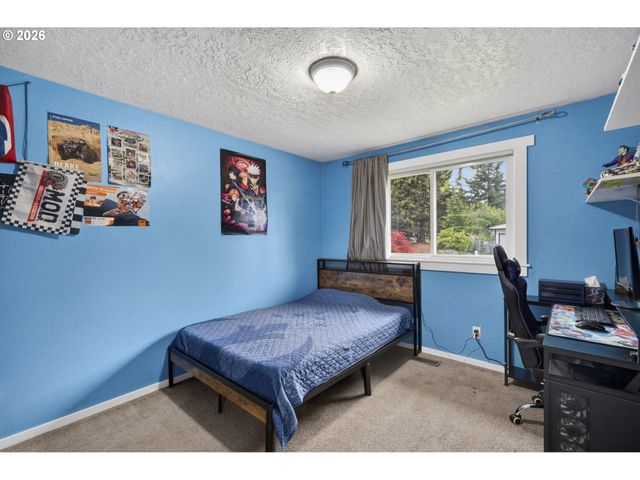 18436 Se STEPHENS Cir, Portland, OR 97233
