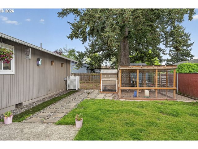 18436 Se STEPHENS Cir, Portland, OR 97233