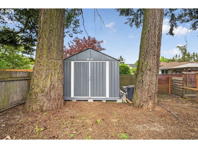18436 Se STEPHENS Cir, Portland, OR 97233