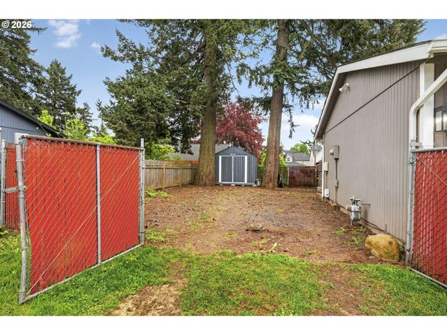 18436 Se STEPHENS Cir, Portland, OR 97233