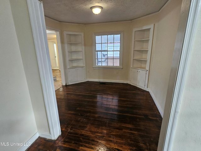 4627 Estelle Drive, Jackson, MS 39206