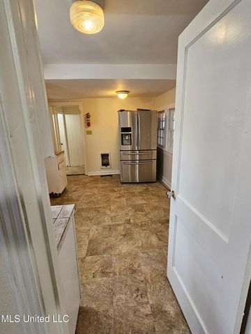 4627 Estelle Drive, Jackson, MS 39206